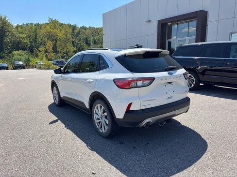 Used 2022 Ford Escape Titanium w/ Titanium Elite Package AWD/4WD image 4