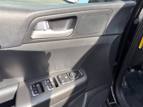 Used 2020 Kia Sportage LX w/ LX Popular Package image 24