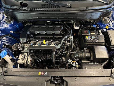 Used 2023 Hyundai Venue SEL w/ Cargo Package image 23