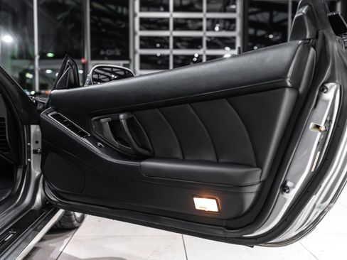 Used 2004 Acura NSX T image 28