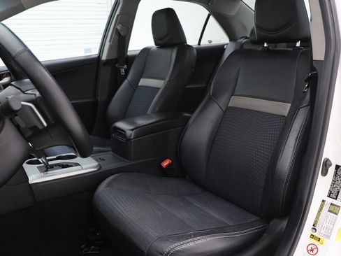 Used 2013 Toyota Camry SE image 15