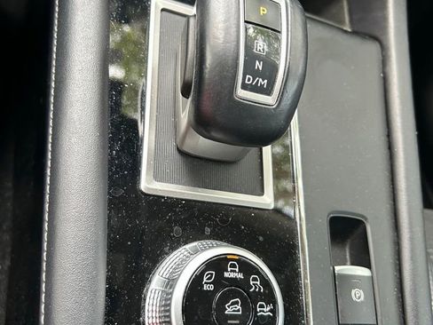 Used 2023 Mitsubishi Outlander SE AWD/4WD image 27