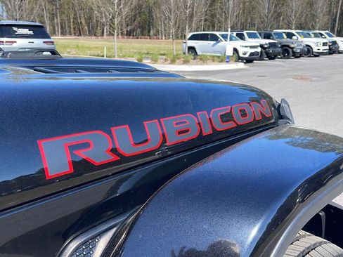 Used 2021 Jeep Wrangler Unlimited Rubicon image 11