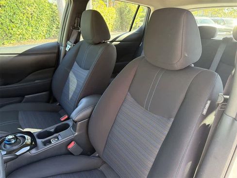 Used 2024 Nissan Leaf SV Plus image 25