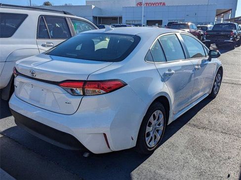 Certified 2023 Toyota Corolla LE image 3