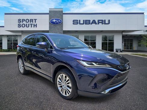 Used 2023 Toyota Venza Limited AWD/4WD image 1