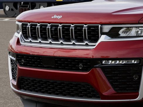 New 2026 Jeep Grand Cherokee Summit AWD/4WD image 28