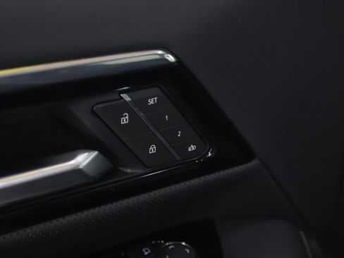 Used 2025 GMC Sierra EV Denali image 24