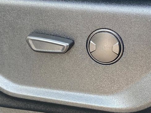 Used 2020 Ford F250 XLT w/ XLT Premium Package image 14