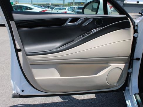Used 2022 Genesis G80 2.5T AWD/4WD image 10