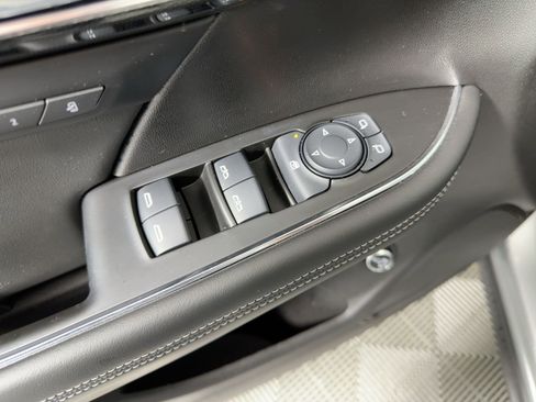 Used 2023 Buick Envision Essence w/ Sport Touring Package image 19