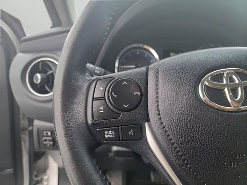 Used 2017 Toyota Corolla SE w/ Carpet Mat Package (TMS) image 16