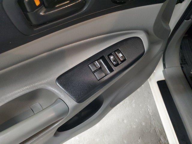 Used 2013 Toyota Tacoma 2WD Access Cab image 17