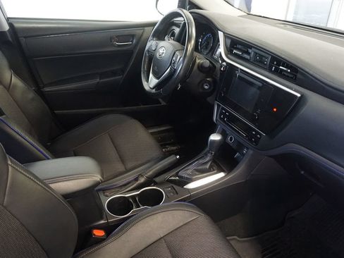 Used 2019 Toyota Corolla SE FWD image 19