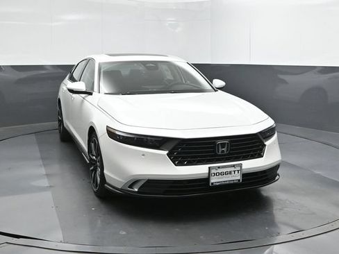 New 2026 Honda Accord Touring image 17