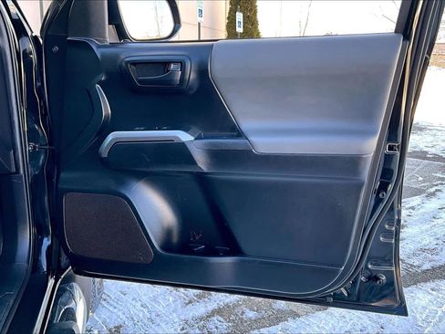 Used 2021 Toyota Tacoma SR5 image 23