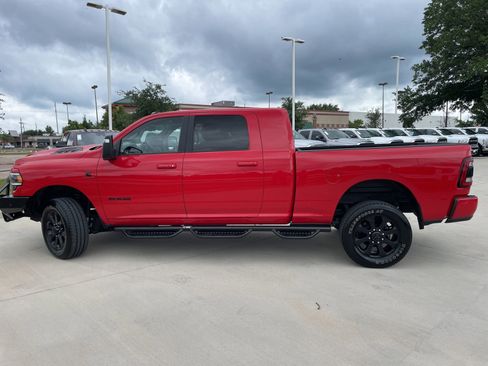 Used 2024 RAM 2500 Laramie w/ Night Edition AWD/4WD image 8