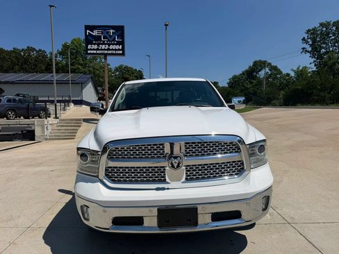 Used 2018 RAM 1500 Laramie w/ Convenience Group AWD/4WD image 4