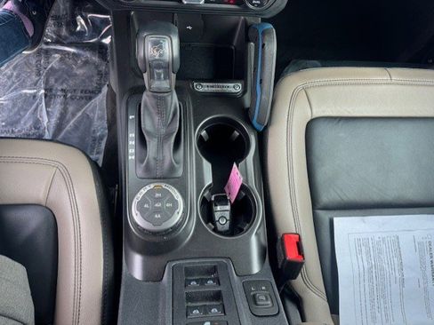 Certified 2023 Ford Bronco Wildtrak image 21