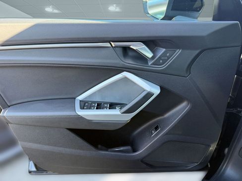 Used 2022 Audi Q3 2.0T Premium image 12