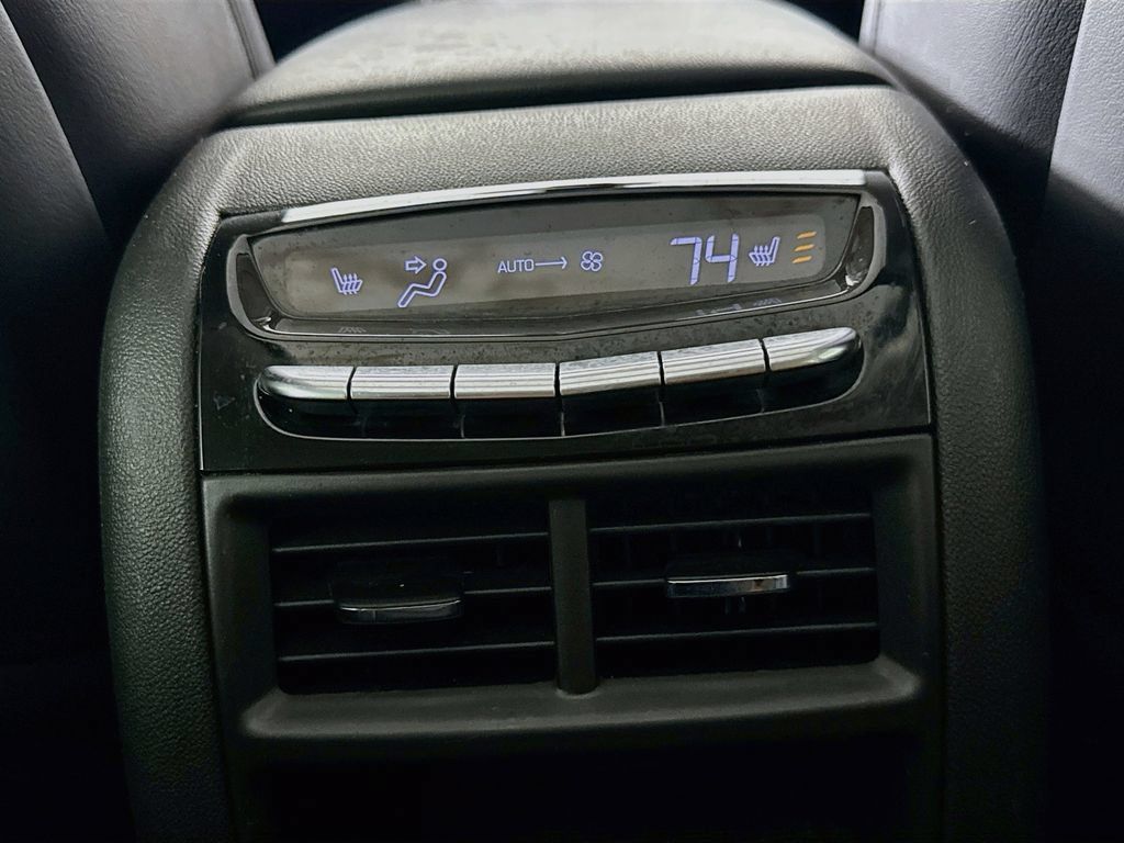 Used 2019 Cadillac XT5 Premium Luxury FWD image 31