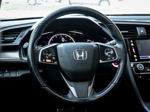 Used 2018 Honda Civic Sport Touring image 6