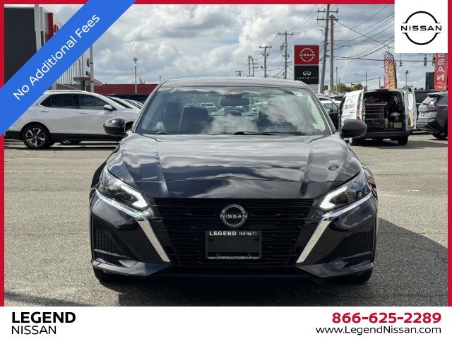 Certified 2024 Nissan Altima 2.5 SV FWD image 2