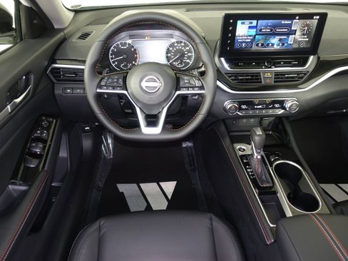 New 2025 Nissan Altima 2.5 SR w/ SR Premium Package image 5