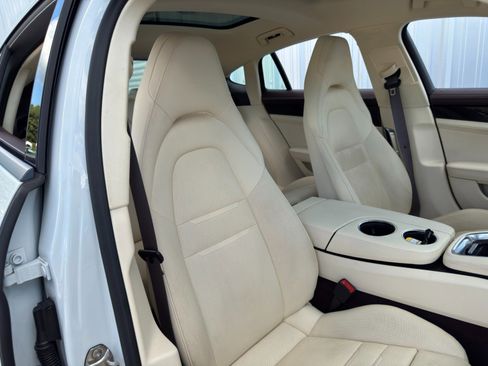 Used 2021 Porsche Panamera 4S image 39