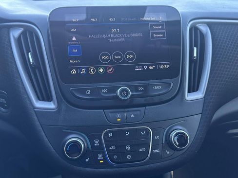 Used 2024 Chevrolet Malibu LT image 28