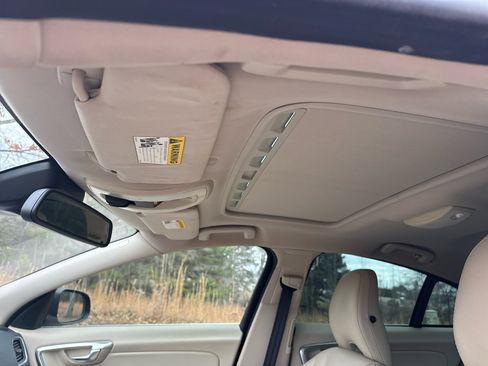 Used 2013 Volvo S60 T5 image 12