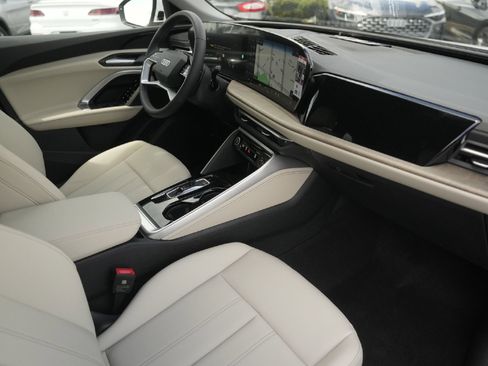 New 2025 Audi Q5 Premium image 13