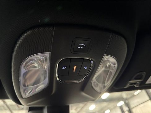 New 2026 Jeep Compass Limited image 24