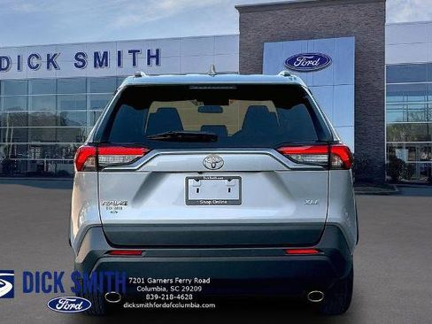 Used 2024 Toyota RAV4 XLE FWD image 5