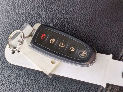 Used 2017 Ford Expedition Limited image 39