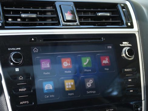 Used 2018 Subaru Outback 2.5i Limited image 35