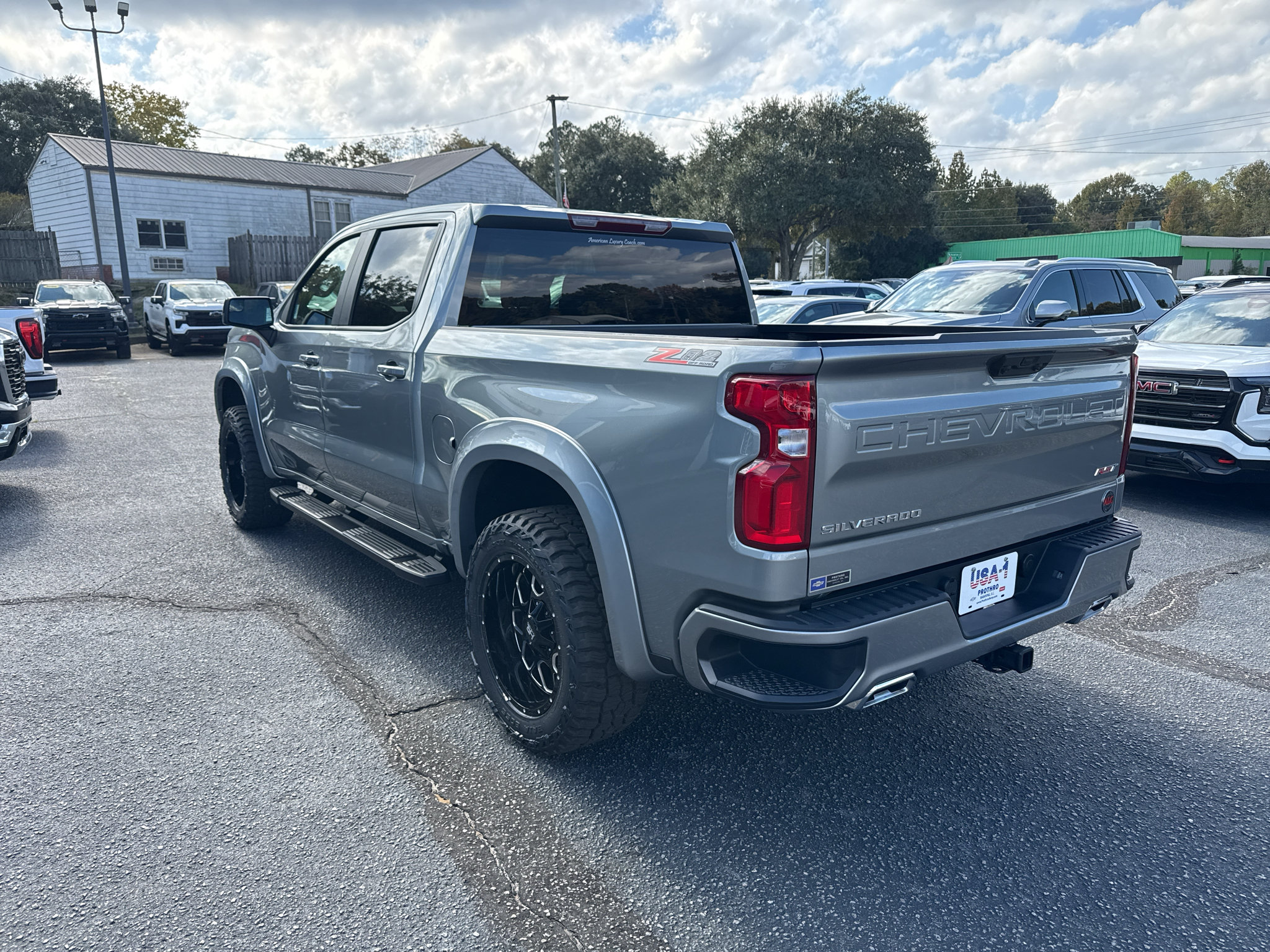 New 2026 Chevrolet Silverado 1500 RST w/ Z71 Off-Road Package AWD/4WD image 3