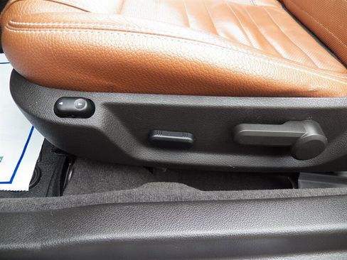 Used 2011 Ford Mustang Premium w/ 201A Rapid Spec Order Code image 18