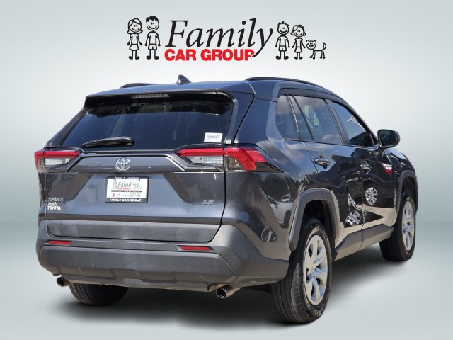 Used 2019 Toyota RAV4 LE FWD image 4