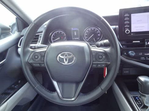 Used 2024 Toyota Camry SE FWD image 12