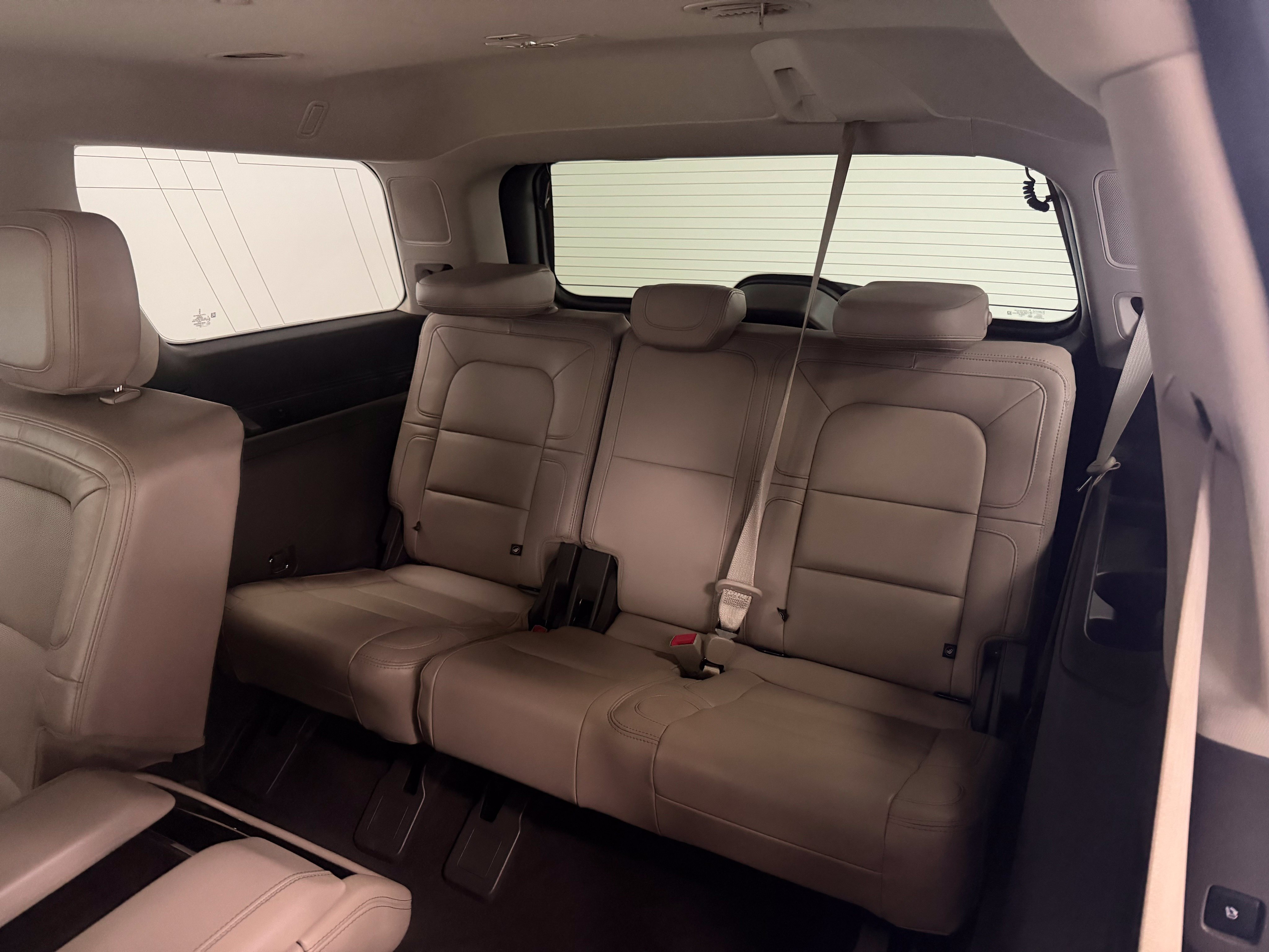 Used 2023 Lincoln Navigator Reserve AWD/4WD image 25