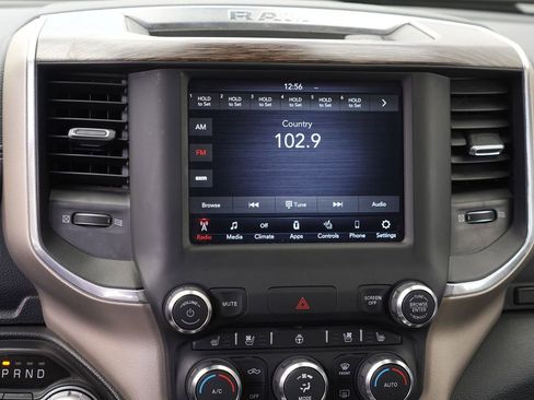 Used 2020 RAM 1500 Laramie AWD/4WD image 22