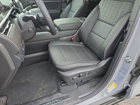 New 2024 GMC Sierra EV Denali image 19