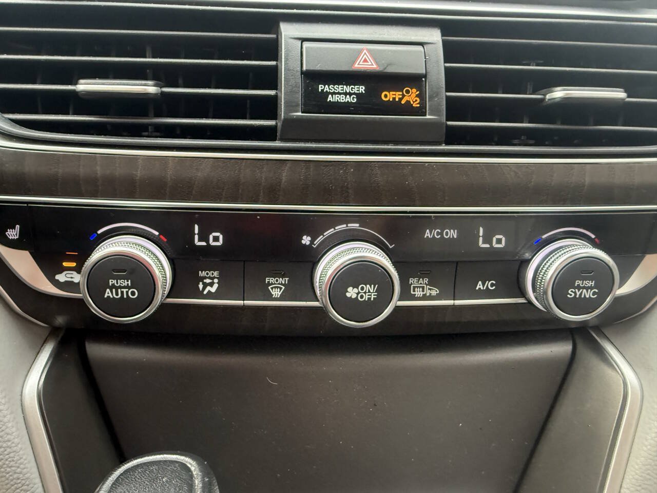 Used 2018 Honda Accord EX-L image 29