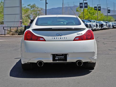 Used 2015 INFINITI Q60 Sport Limited RWD image 10