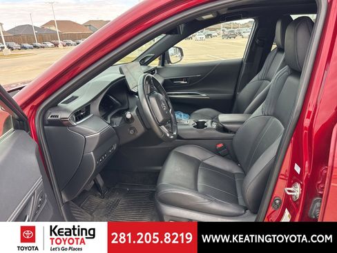 Used 2024 Toyota Venza Limited image 14