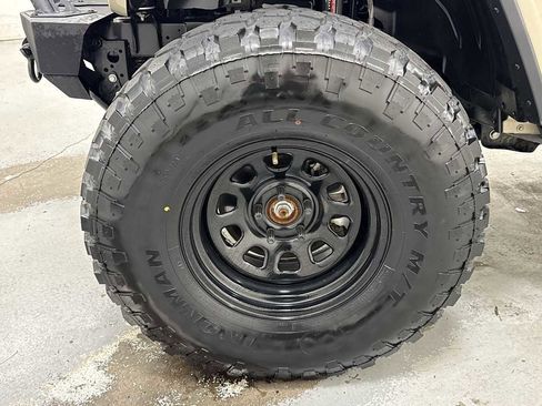 Used 2020 Jeep Gladiator Rubicon image 10