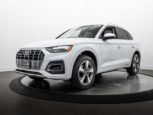 Certified 2025 Audi Q5 2.0T Premium Plus AWD/4WD image 7