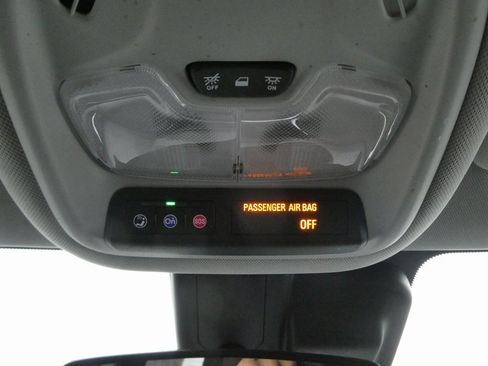 Used 2023 Chevrolet TrailBlazer LT image 13