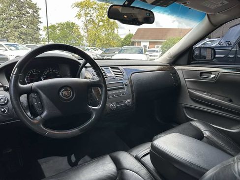 Used 2011 Cadillac DTS Limousine image 15